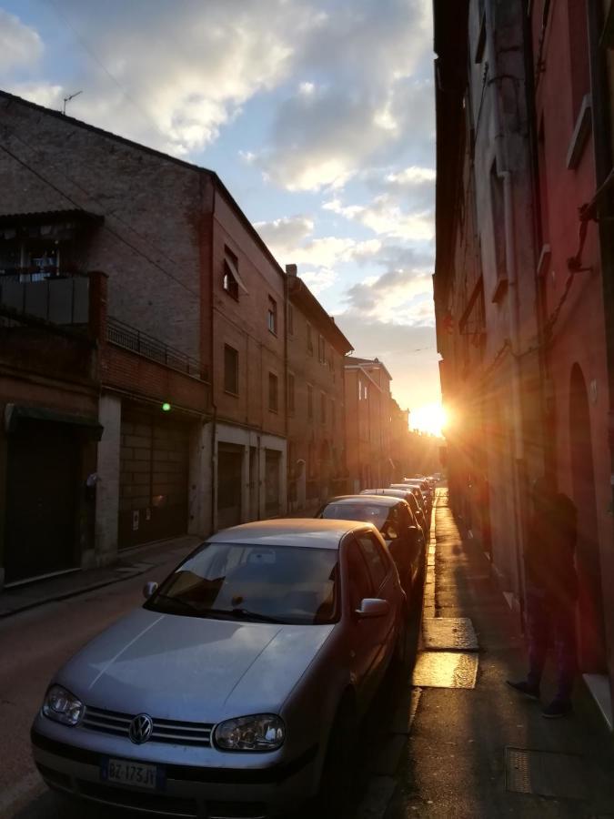 Apartament Over The Rainbow - Cozy Studio In The Centre Of Ferrara Zewnętrze zdjęcie